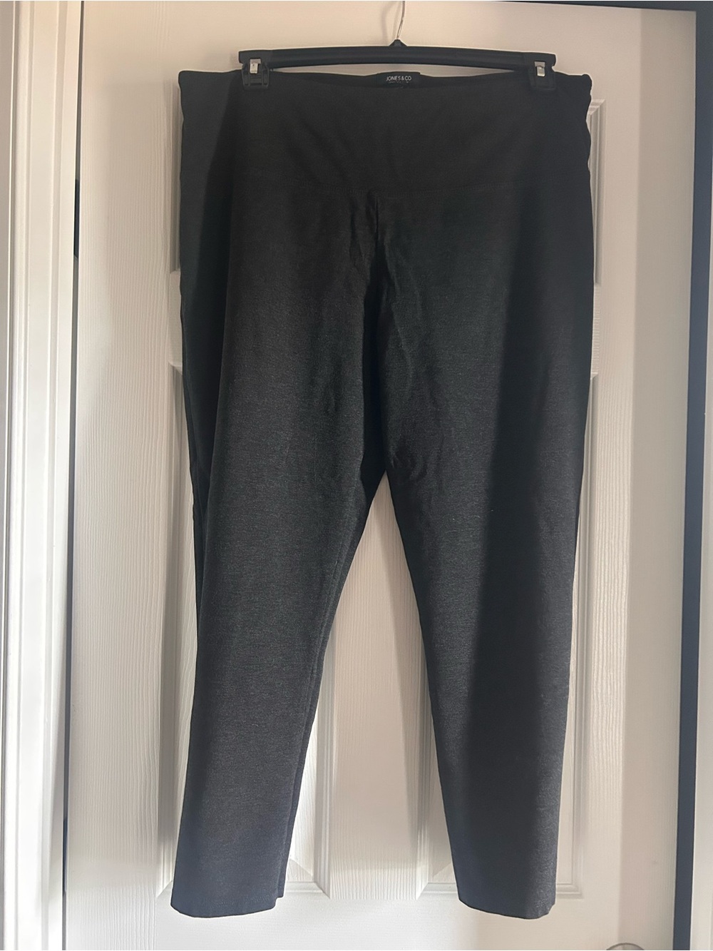 Gray Women’s Leggings with Stretch Waistband